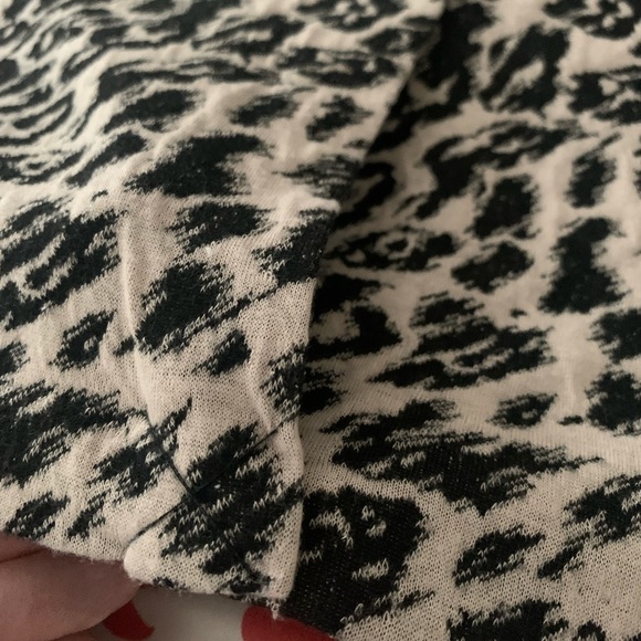 Vince Camuto Leopard Print Straight Pencil Skirt - Picture 9 of 10